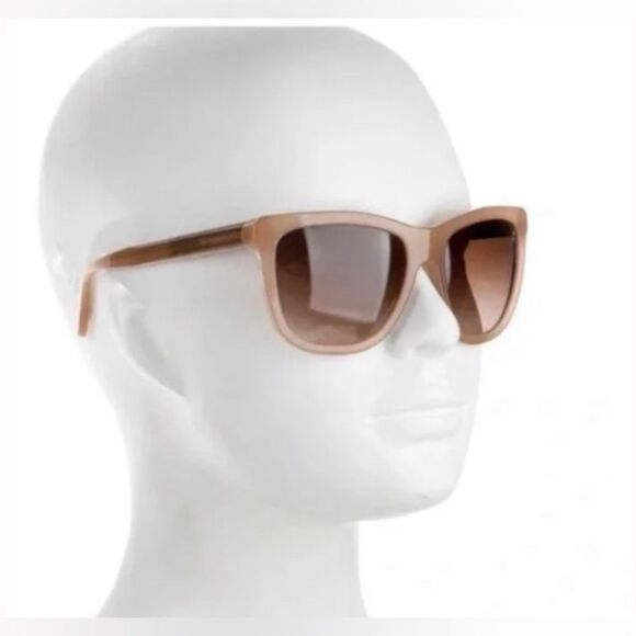 *Burberry* Oversized Gradient Sunglasses EUC - Picture 1 of 4